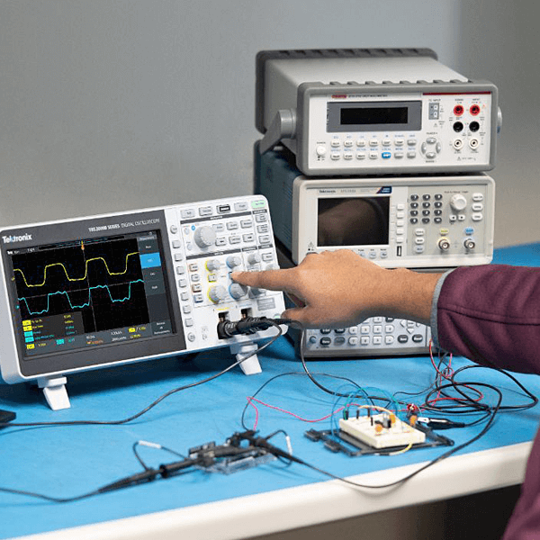 Tektronix TBS2074B