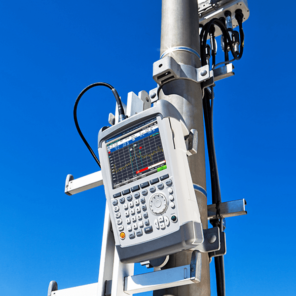 1309.6800.28 | ZVH8 cable and antenna analyzer, handheld 100 kHz - 8 ...